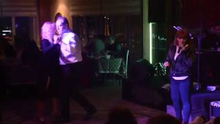 Işıl Ay - Benim Yerime De Sev