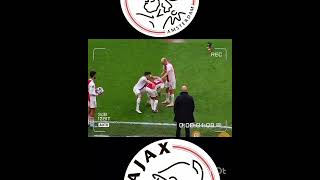 Capitão Do Ajax Dušan Tadić Joga Antony No Chão Kkkkkkk
