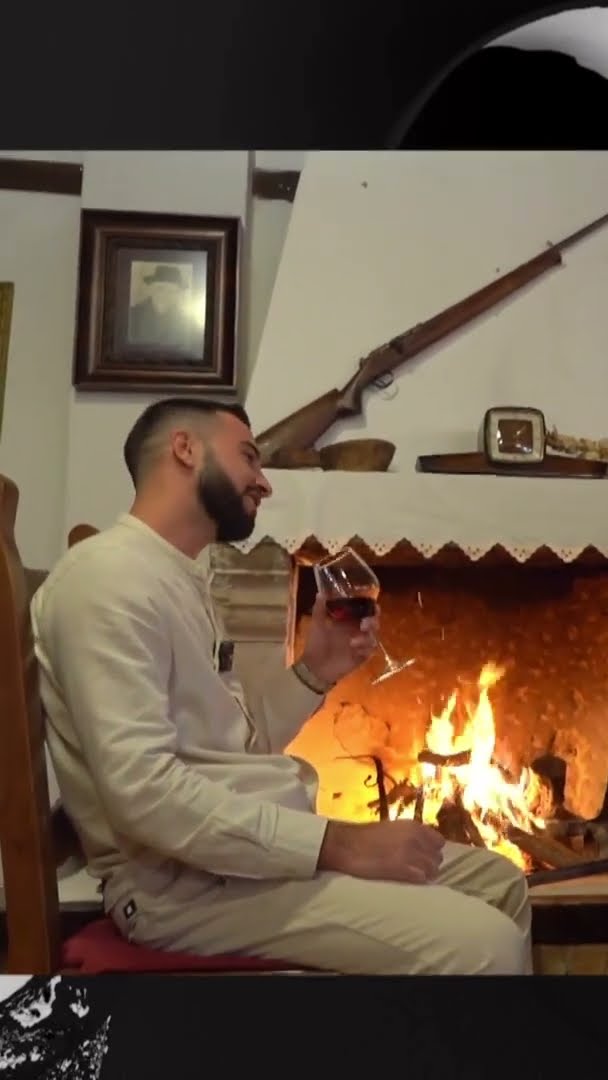 “Të pëlqen të luash me zjarrin?”, “Jam spec djegës”, takimi sensual i Gertës me Xhonin