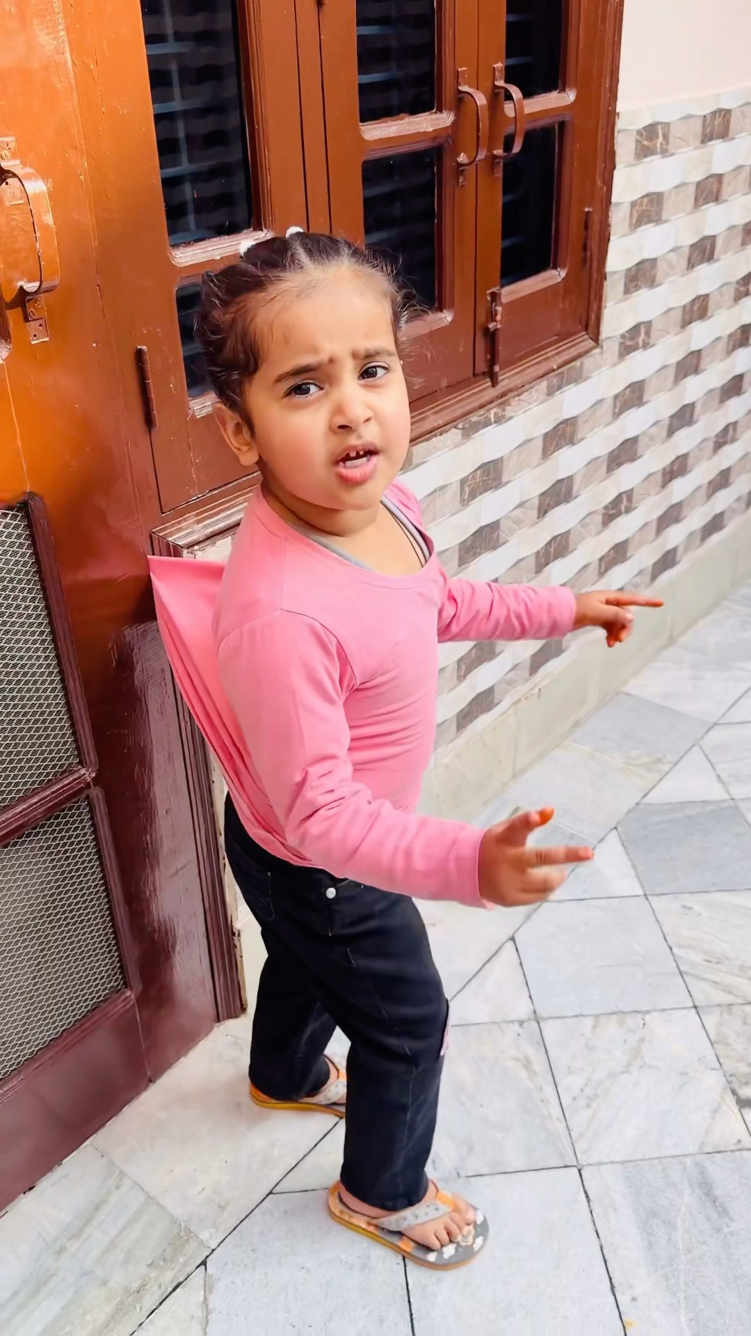 Anaya Ki Tshirt Kaise Nikali Mumma Ne ?