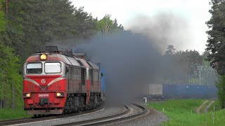 Тепловоз 2М62К-0756 с контейнерным поездом / 2M62K-0756 with container train