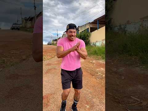 Avistei uma gatinha 🤣 #funny #shorts thumbnail