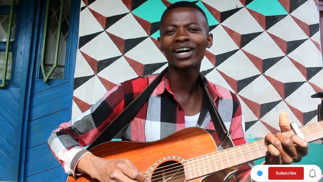 KARAHANYUZE: Nateze imodoka ya Joseph GAKUBA  iribagiza Cover by Emmy Guitar 