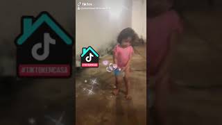 Criança Dançando.ana Victoria