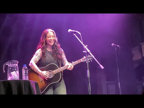 Ashley McBryde - The Cape (Guy Clark cover), and Girl Goin' Nowhere, live in London, 20 Sept 2025