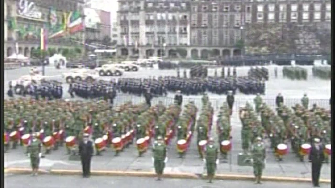 Desfile Militar Completo Día de la Independencia de México - YouTube
