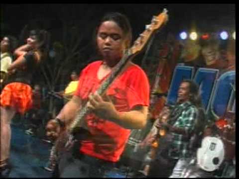 LEREN NGAMEN   DIAN MARSANDA