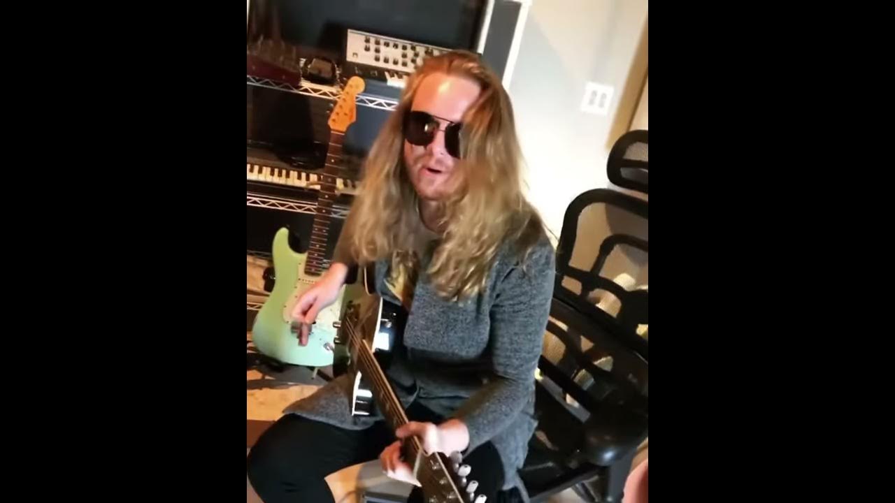 Chicago- Hard to Say I’m Sorry (guitar solo by Trev Lukather) Chicago- Hard to Say I’m Sorry (guitar solo by Trev Lukather)