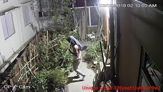 THIEF CAUGHT ON CCTV CAMERA/ CHOR KAMERA MEIN KAID