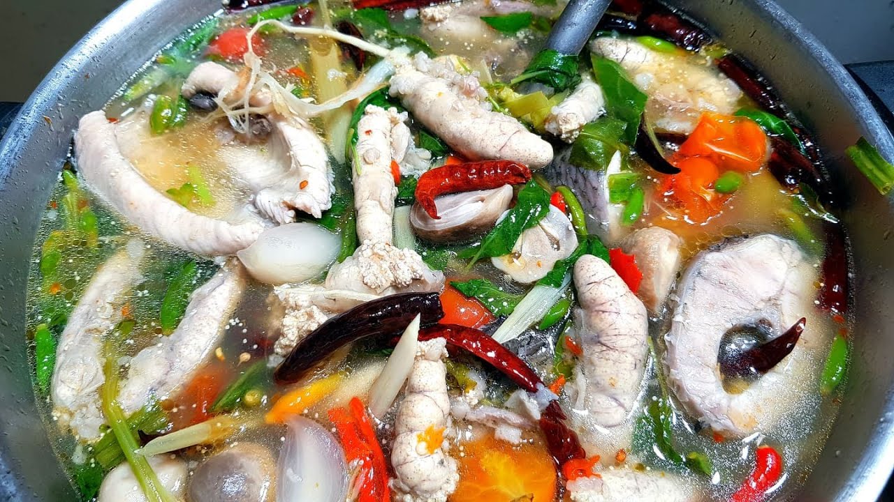ต้มปลา  Update  977 ต้มยำปลาช่อน พิเศษไข่ปลา แซ่บจี๊ดจ๊าด ซดน้ำร้อนๆ โล่งคอ Spicy Snake Head Fish Soup
