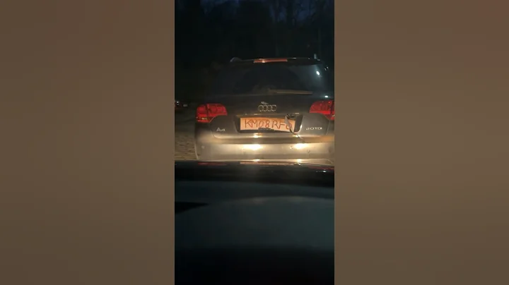 There's illegal number plates, and then there's this... 🤦🏾‍♀️😂
