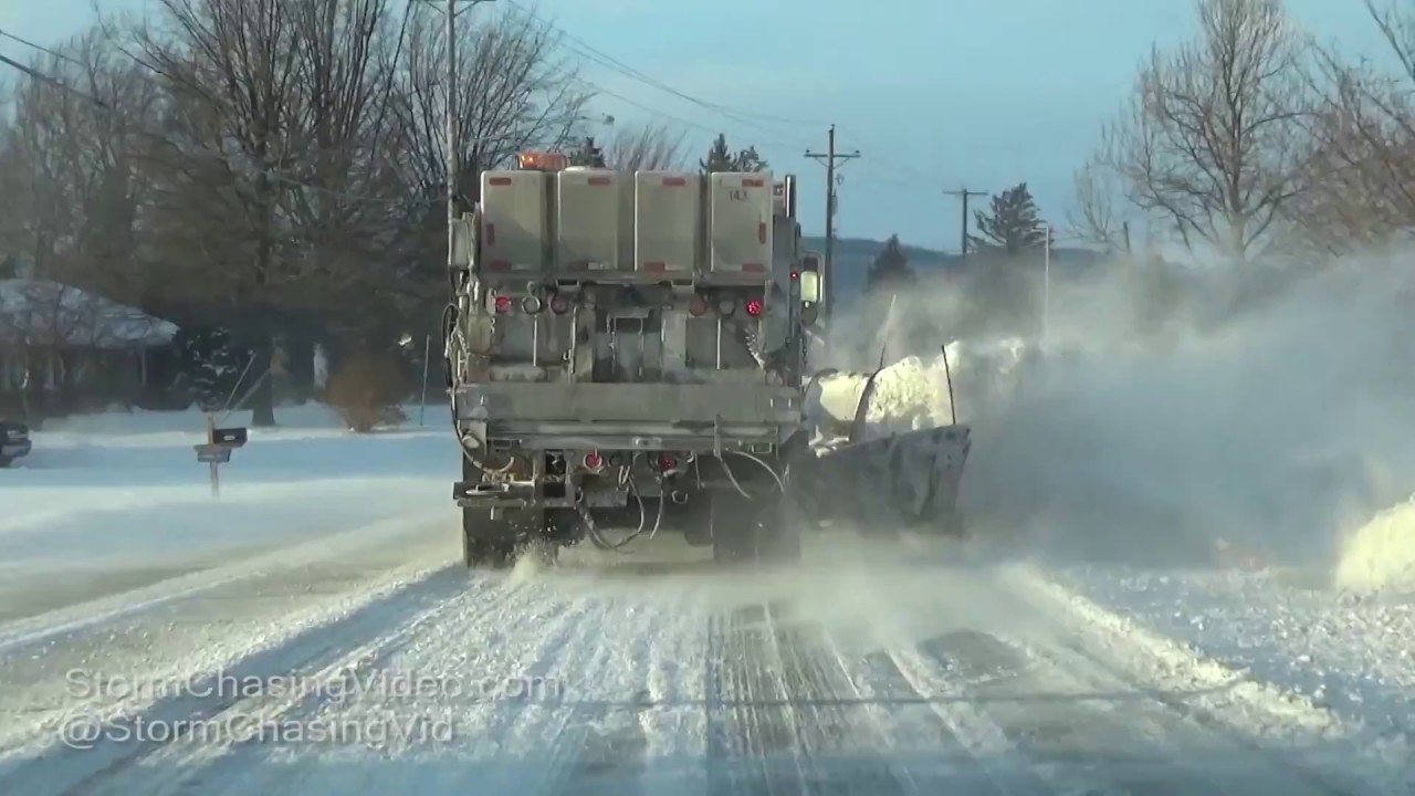 Hanover, PA Gusty Winds Cause Drifting Snows as cleanup continues - 3/15/2017