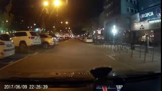 20170609 2226 Lodz cofanie na parkingu