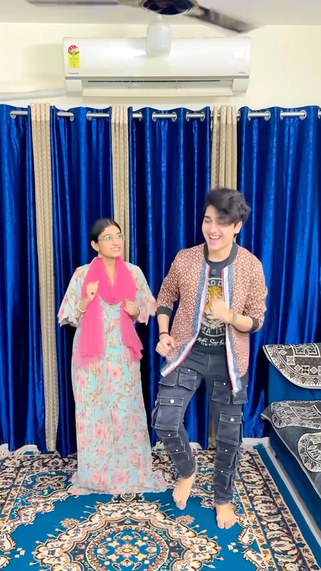 Kaun Si Position Rahegi?? #zidaanshahidaly #comedy #shorts