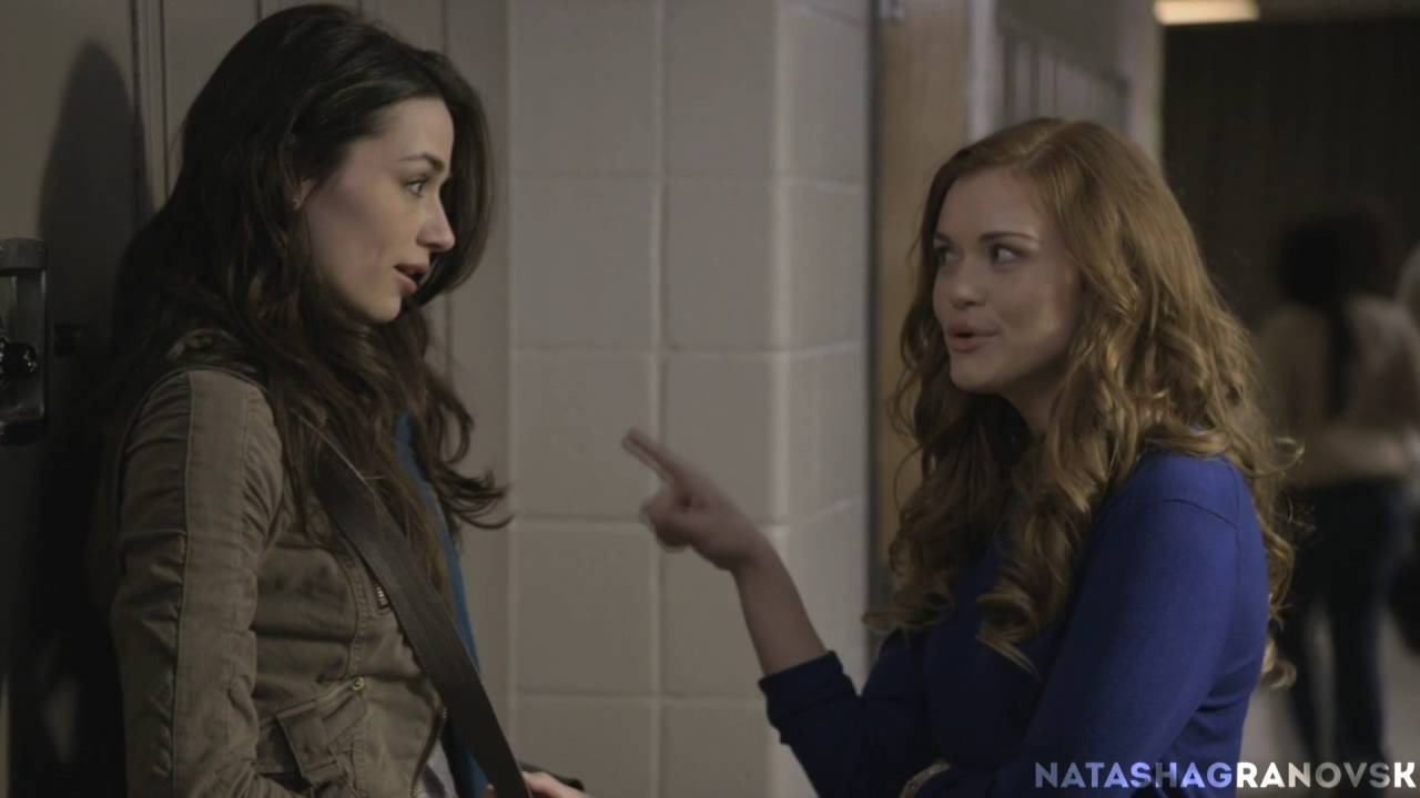 Teen Wolf 1x01 Allison Meets Lydia You Are My New Best Friend Youtube
