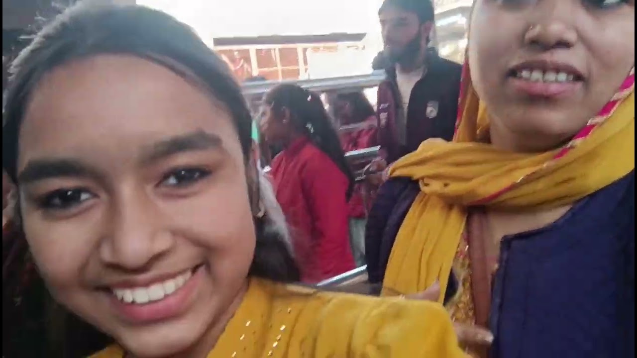 Hum gye Tuesday ko hanuman mandir 🙏🚩#faimlyvlog #temple #funtime 