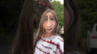 I Learn How To Wear Make Up