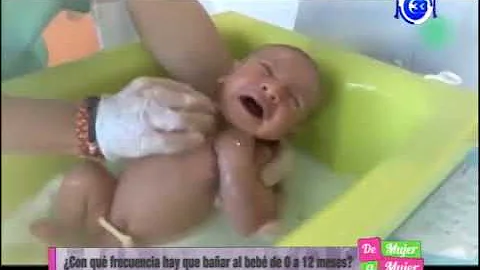¿Con qué frecuencia hay que bañar a un bebé de 3 meses?