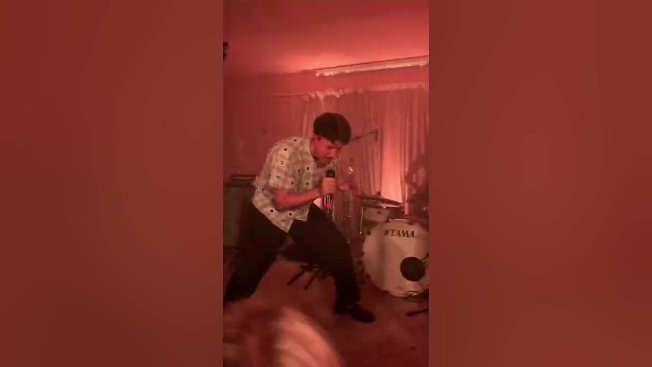 Gus Dapperton Medicine (Live in Manchester 31/08/22) YouTube