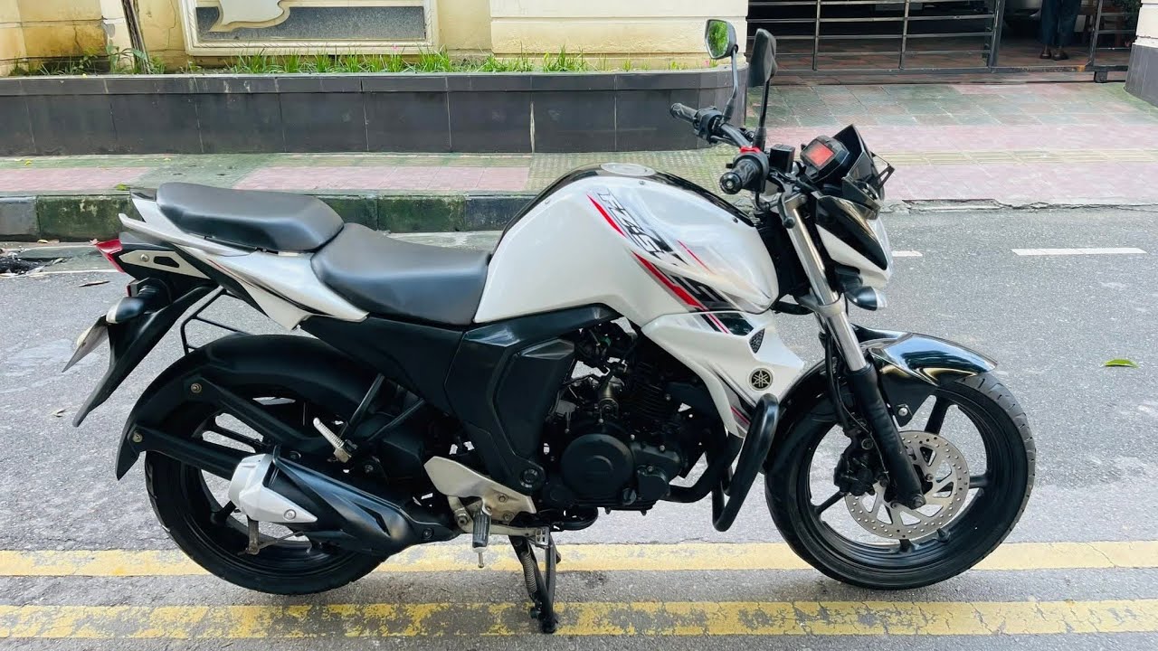 Yamaha FZS V2 2019 White