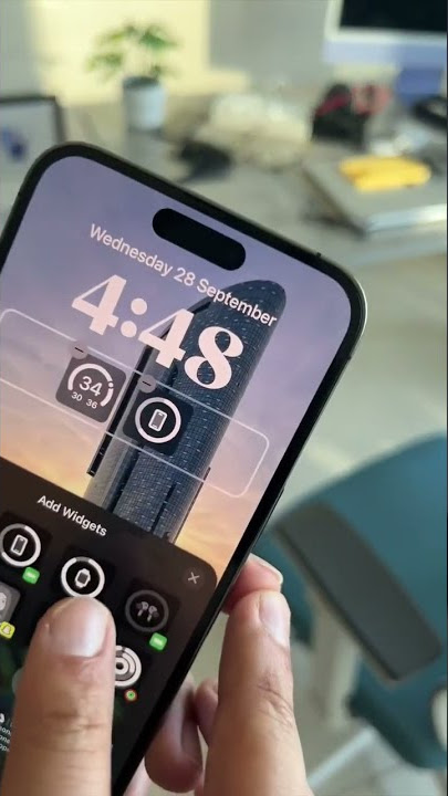 Customise Lock Screen Battery Widget 📲 #SHORTS