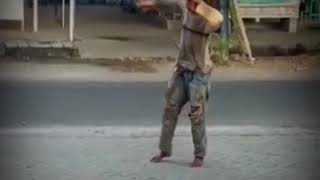 Orang gila goyang santuy abis 😂