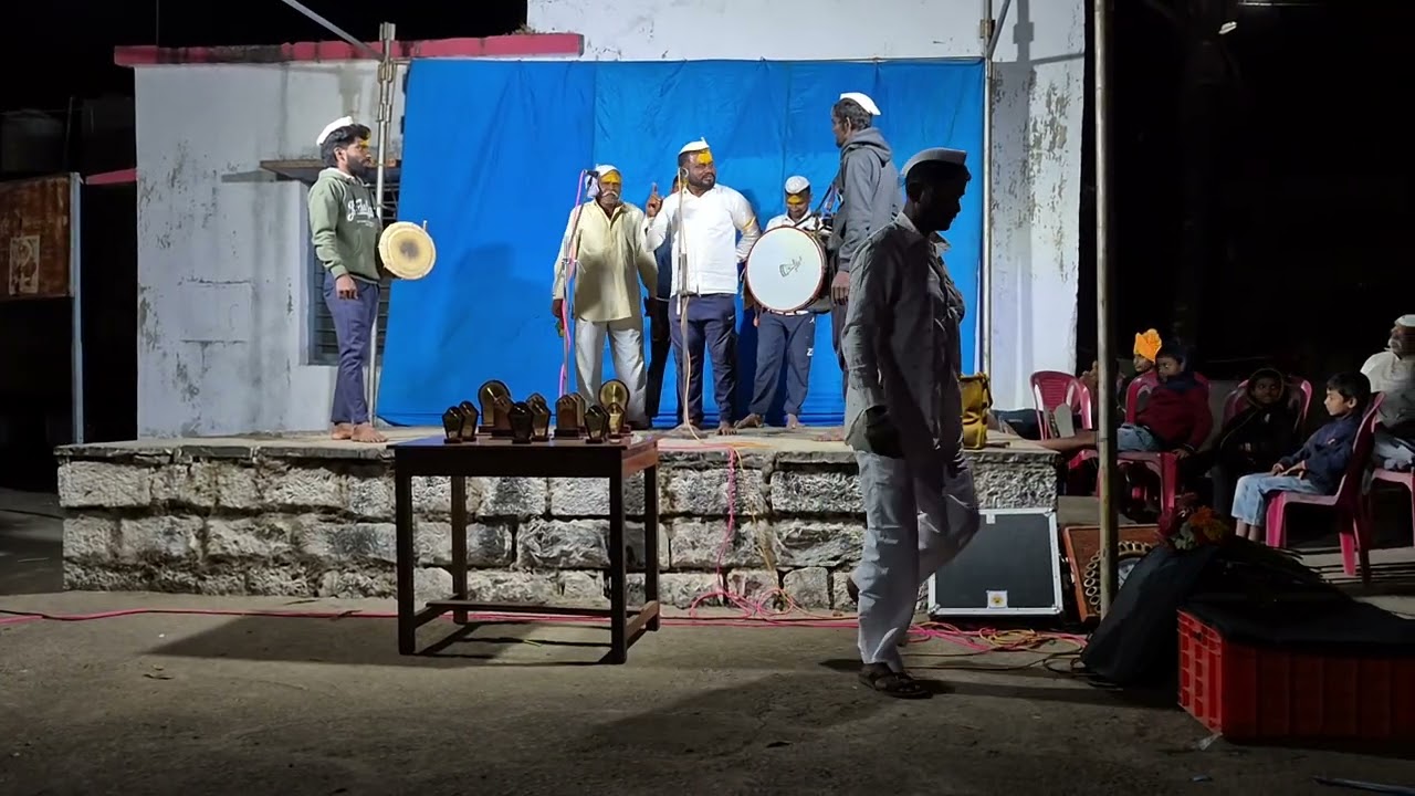 नागांव मैदान...गावचे जुने नामवंत शाहिर नारायण रानगे.. रामायण 2 ते 40 अध्याय चे हिंद केसरी शाहिर..