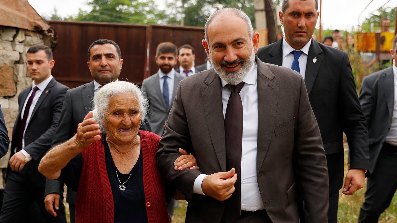 Վարչապետը Գյուլագարակում ականատես է եղել տարեց բնակիչներից մեկի խնդրի լուծմանը