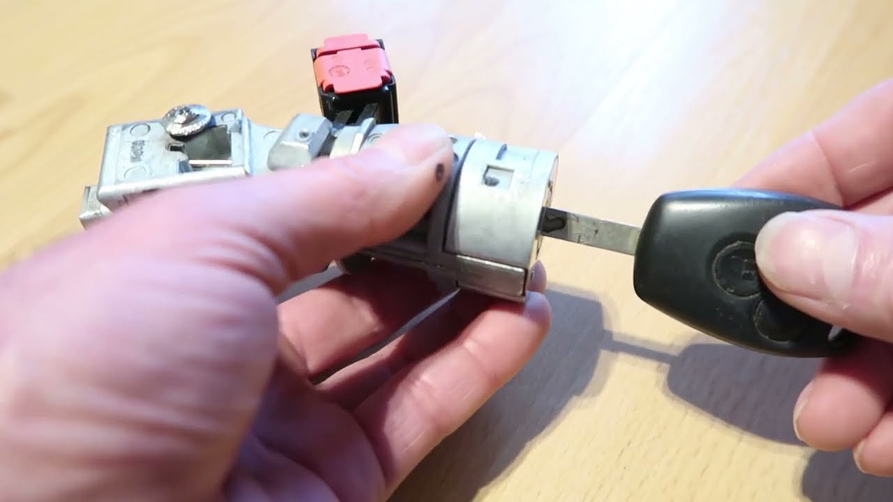 Renault Zündschloss bzw.  Lenkradsperre Reparatur.