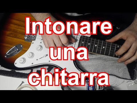 Video: Come Accordare Una Macchina Da Scrivere Su Una Chitarra Elettrica