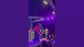Akadaje by Alvin Smith ft Juno Kizigenza ( live performance)