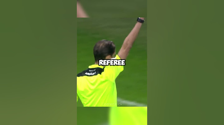 Is the referee's decision correct? 🤔#football