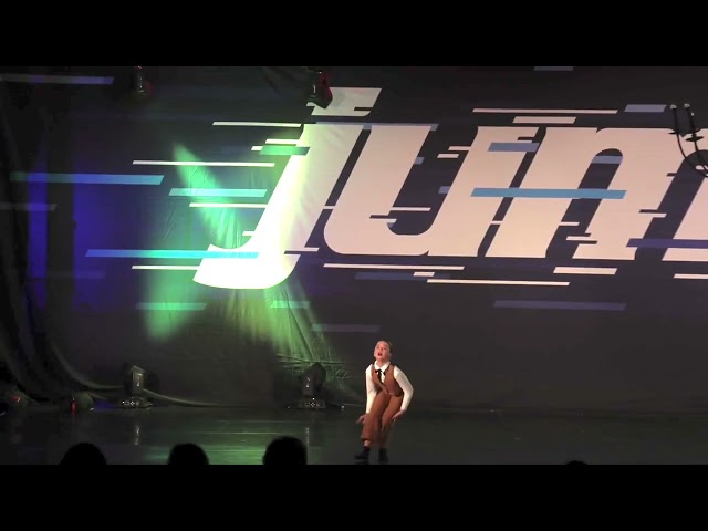 Sophia Lestage
1st Place Jump Portland ME 2022, JR SOLOS
Choreography: Victoria Perreault
Studio for the Living Arts Dan