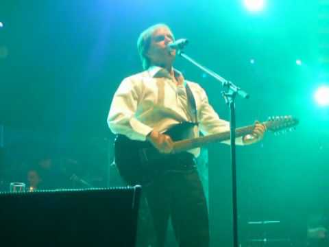 Chris de Burgh Live in Liverpool... Turn Turn Turn  27 4 2009