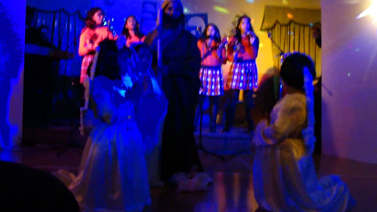 SURA GEEYAI IN ROMA 2011 Naththal Day Gee_Sinhala Christmas songs