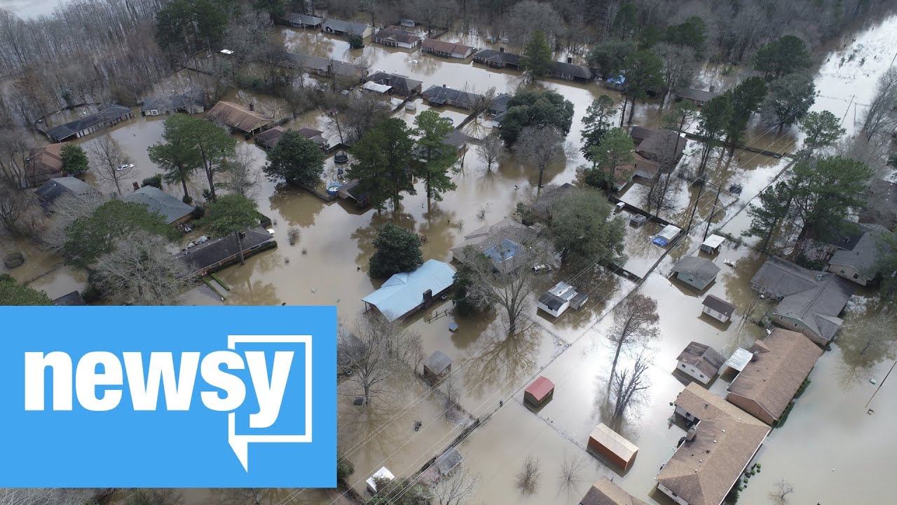 Mississippi flooding causes evacuations