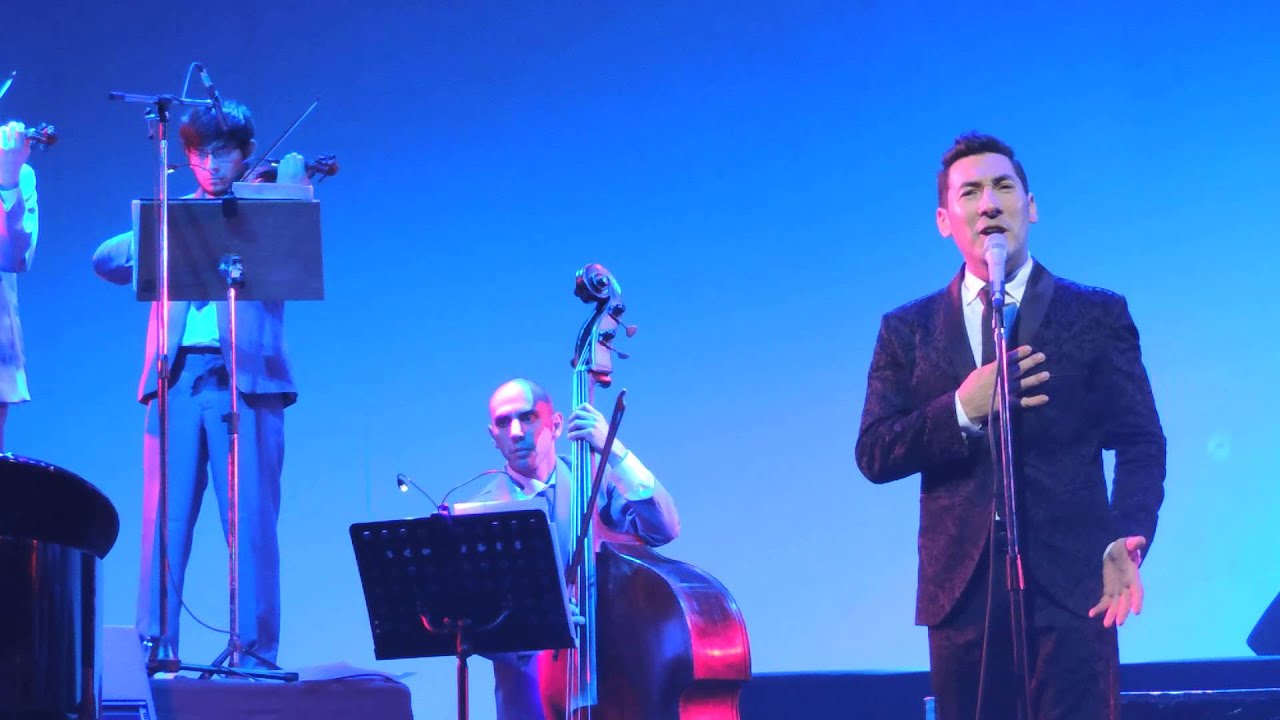 Ariel Ardit en el Opera -Romance de Barrio- - YouTube