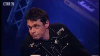Amy Winehouse sings in the intro round - BBC