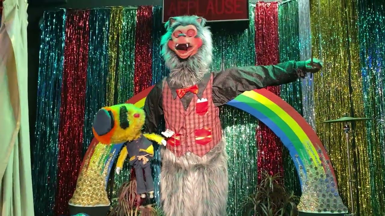 Lil' Red Riding Hood - The Rock-afire Explosion at Billy Bob’s Wonderland