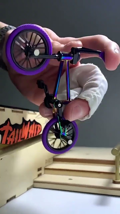Tailwhip finger bike)