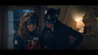 Dcs Stargirl 1X04 Wildcat Suits Up