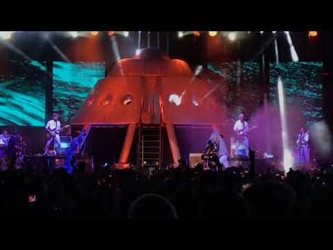 Kesha - Die Young - Live In Prior Lake, Mn