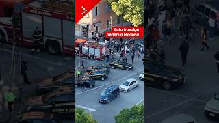 Modena, auto falcia pedoni in strada. Diversi feriti