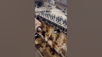 DD15 engine rebuild. #trucks #trailers