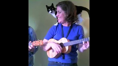 Thumbnail of "Three Blind Mice" (Cute Ukulele Duet with Cat) - Ukulele Sisters