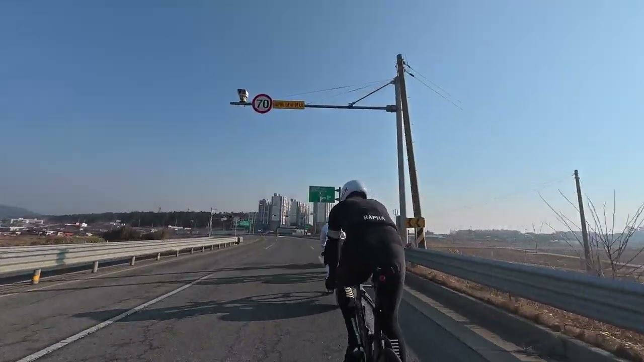 18FEB2026_CAFE POONG JEONG RIDE_01