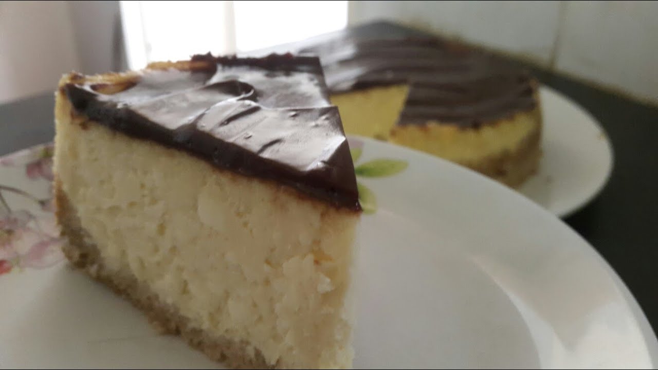 Making the New York style cheesecake by Emojoie Cuisine