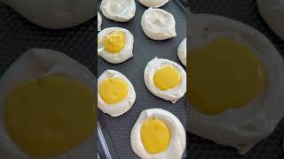 מיני מרנג עם קרם לימון
