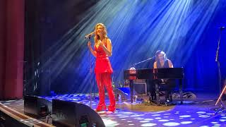 Delta Goodrem - Together We Are One (Hearts On The Run Tour - London)