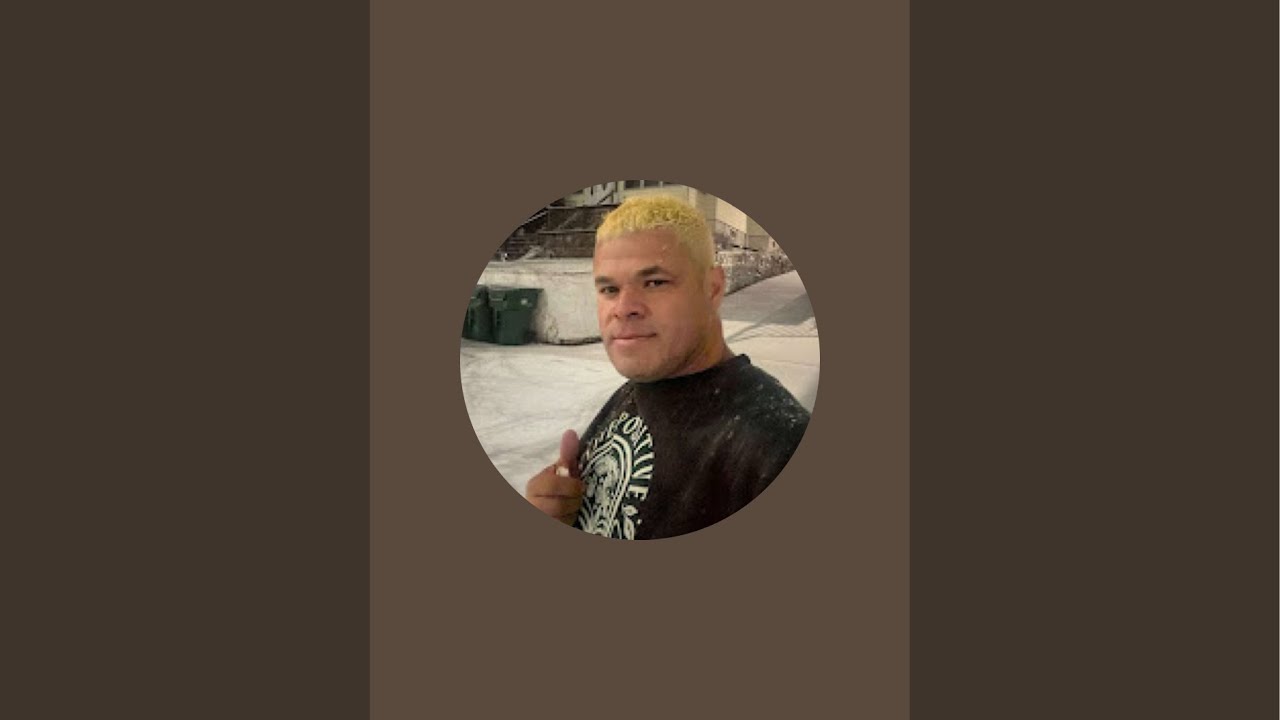 Tigrão está ao vivo! Dormir é bom pra Saúde 😆